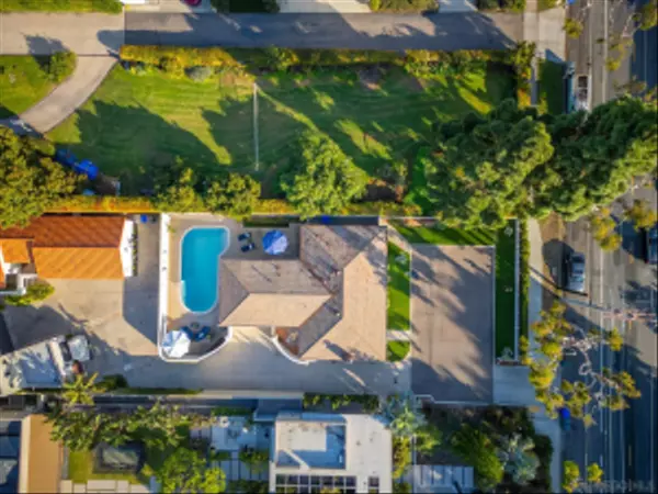 Coronado, CA 92118,909 1st St