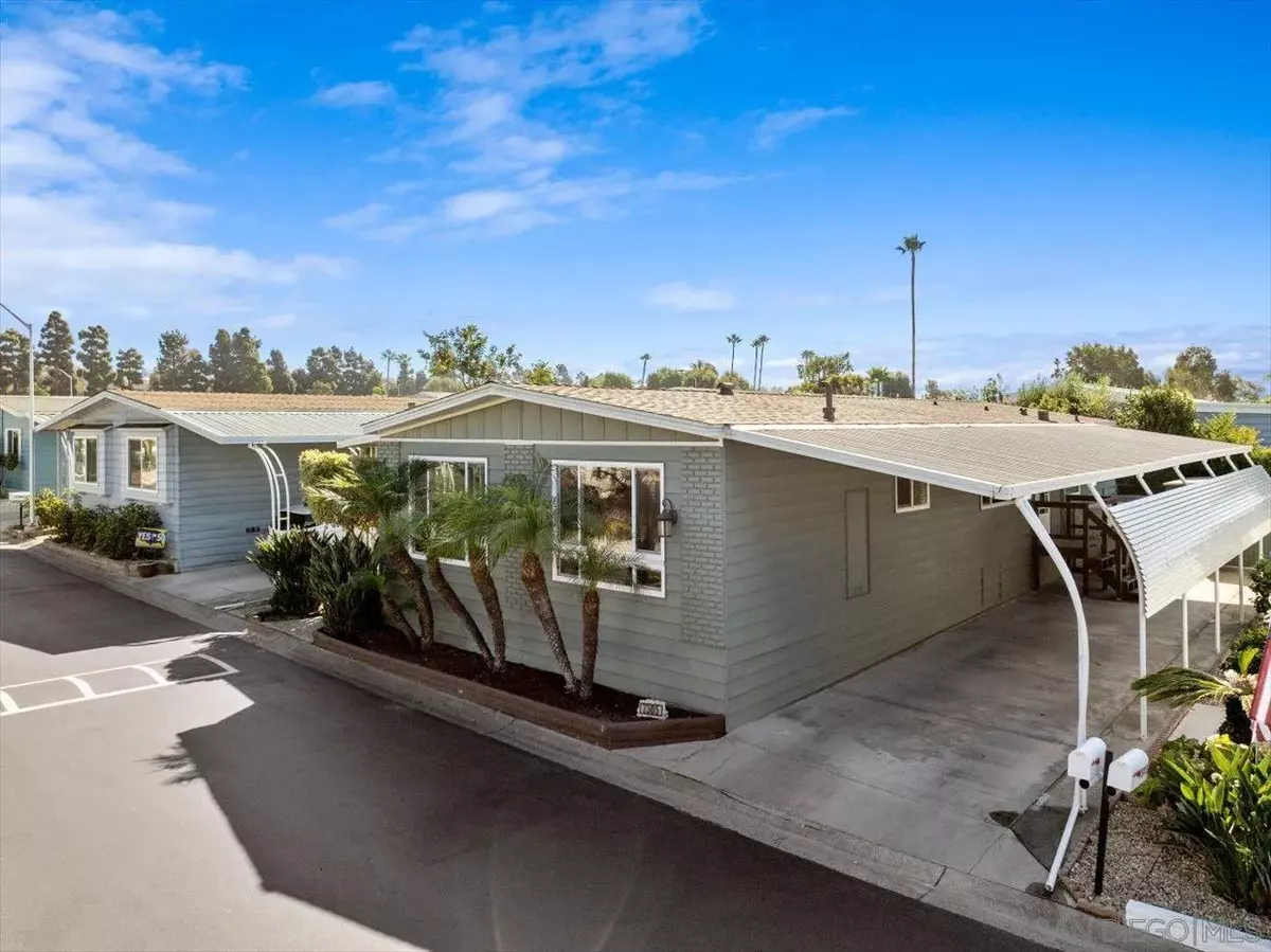 Carlsbad, CA 92011,7305 San Bartolo Street #374