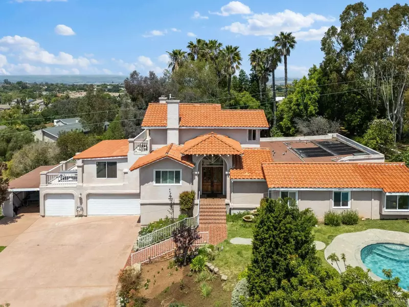 1994 Warmlands Avenue, Vista, CA 92084