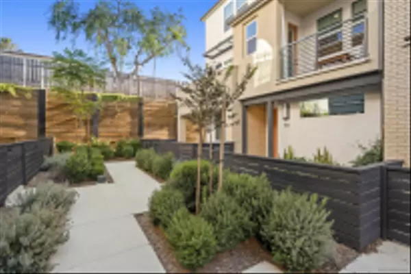 La Mesa, CA 91942,7621 University Avenue #102