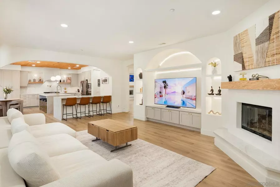 10528 Pinion Trl, Escondido, CA 92026