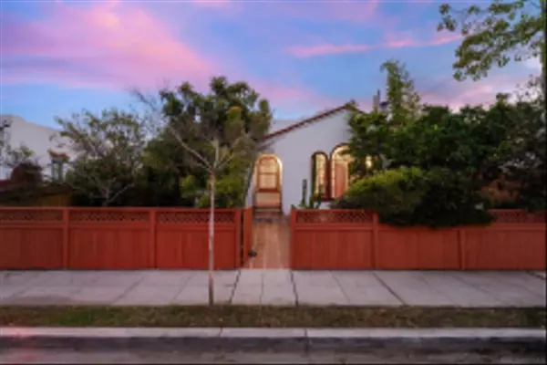 San Diego, CA 92104,3077 Landis St