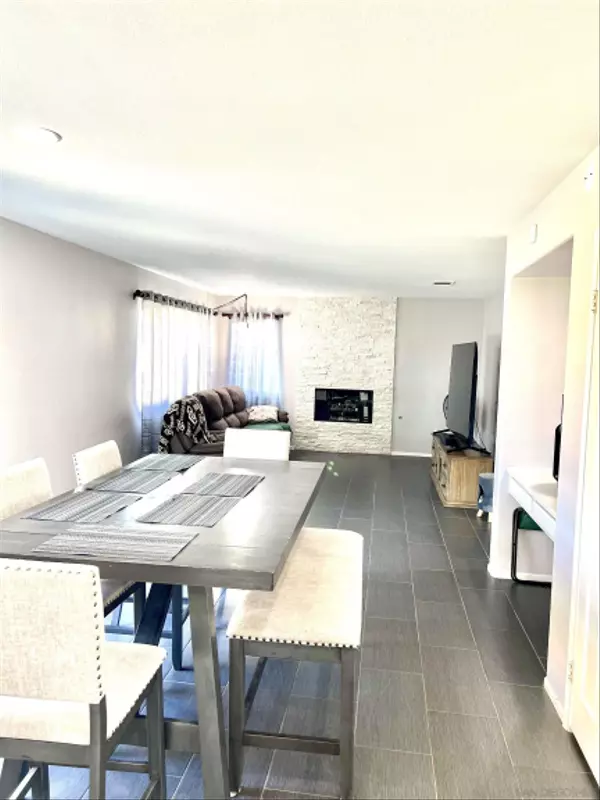 Menifee, CA 92585,28454 saddlecrest