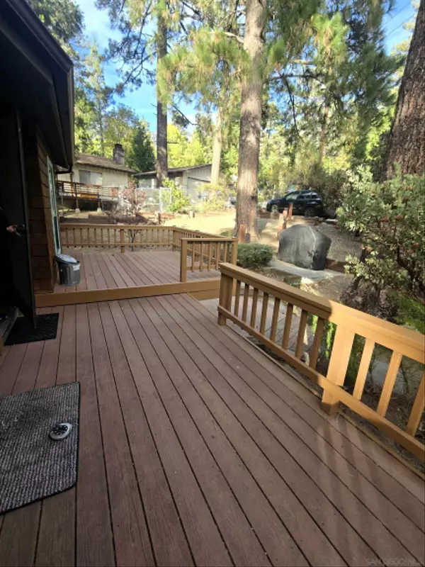 Idyllwild, CA 92549,25093 Rim Rock Rd