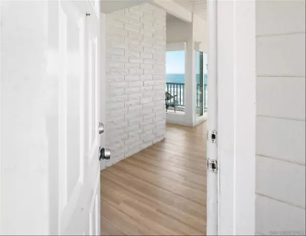 Imperial Beach, CA 91932,1680 Seacoast Drive #D