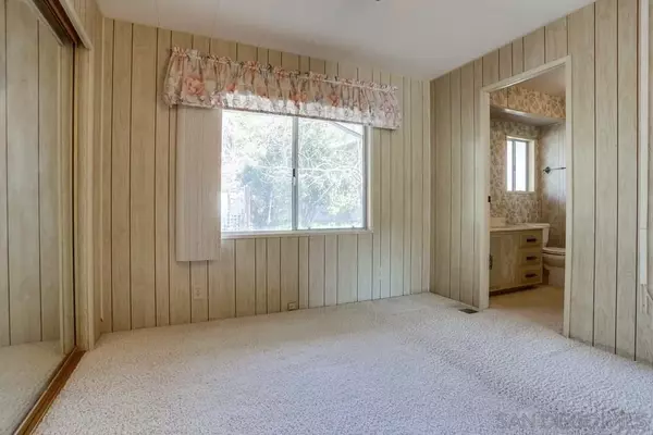 Valley Center, CA 92082,18218 Paradise Mountain Rd #SPC 59