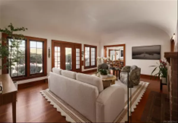 San Diego, CA 92103,1405 Torrance Street