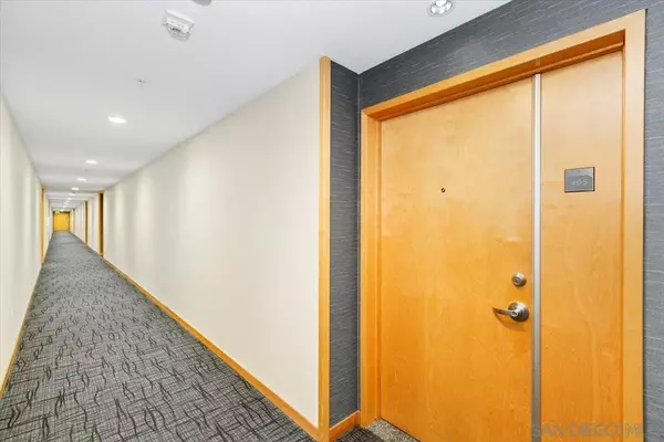 San Diego, CA 92101,850 Beech St #405