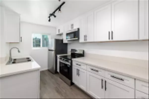 6738 University Avenue, San Diego, CA 92115