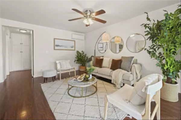 San Diego, CA 92111,6224 Caminito Juanico