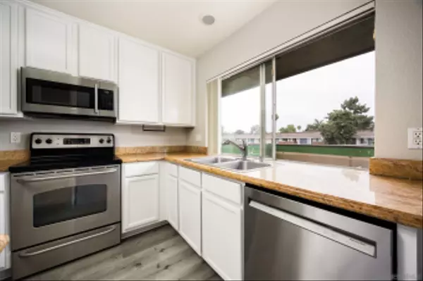 Oceanside, CA 92058,615 Fredricks Ave #134