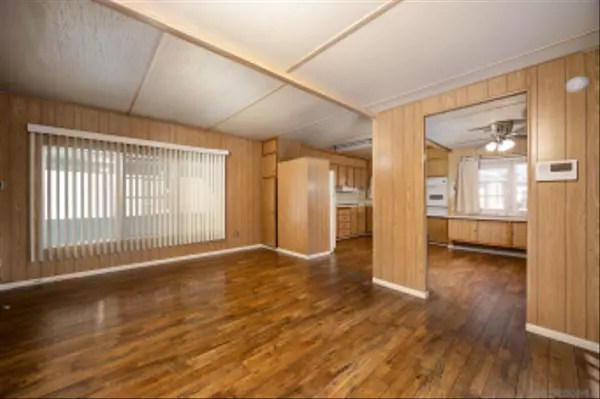 El Cajon, CA 92019,410 S 1st St #Spc 145