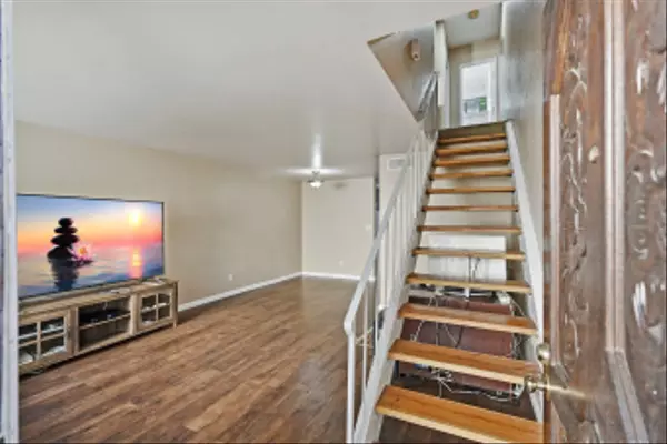 El Cajon, CA 92020,606 S Mollison Ave #A