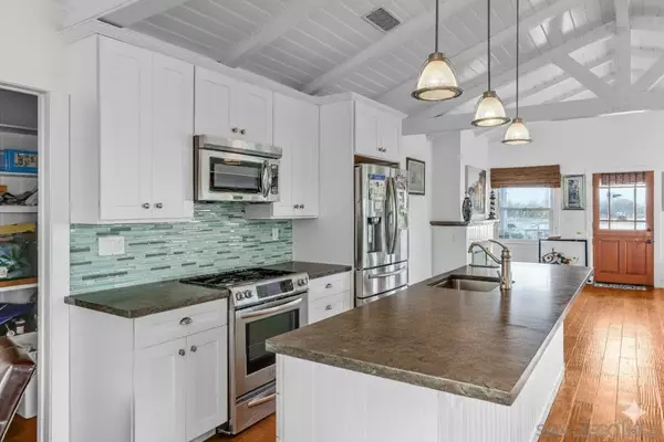 San Diego, CA 92109,3335 Riviera Dr