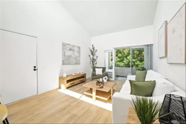 San Diego, CA 92123,3575 Ruffin Rd #204