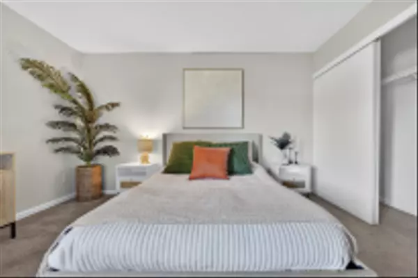 San Diego, CA 92111,3290 Ashford St #Unit E