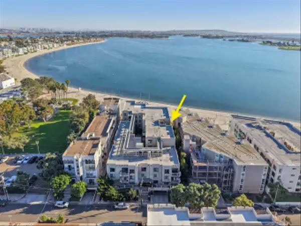 San Diego, CA 92109,1235 Parker Pl #2B