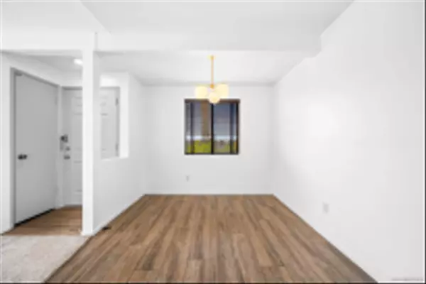 San Diego, CA 92129,9302 Twin Trails Dr #204