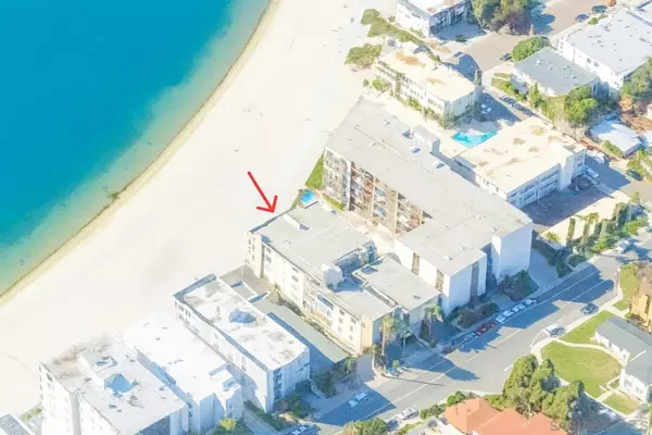 San Diego, CA 92109,3888 Riviera Dr #206