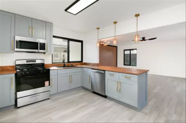 San Diego, CA 92126,8667 Cetus Rd