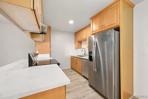 San Diego, CA 92108,6780 Friars Rd #225