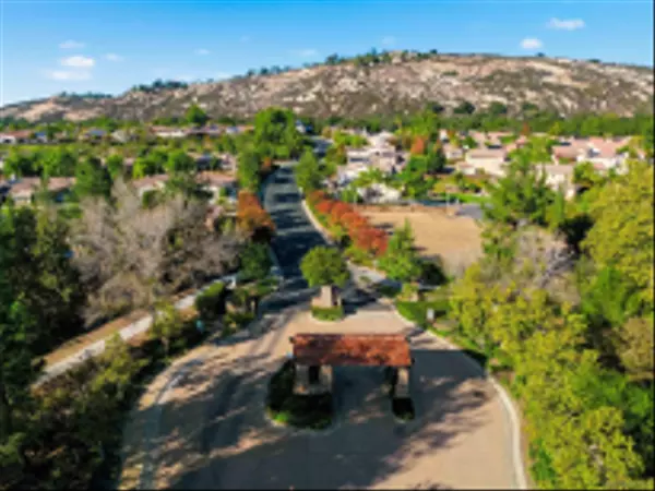 14505 Cypress Point Ter #165, Valley Center, CA 92082