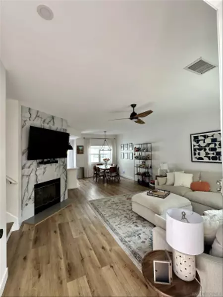 10060 Scripps Vista Way #33, San Diego, CA 92131