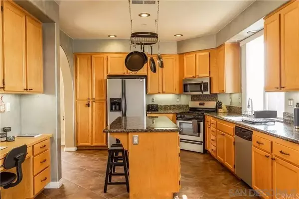 Fallbrook, CA 92028,531 Poets Sq