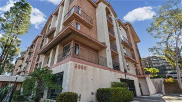 5980 Dandridge Ln #215, San Diego, CA 92115