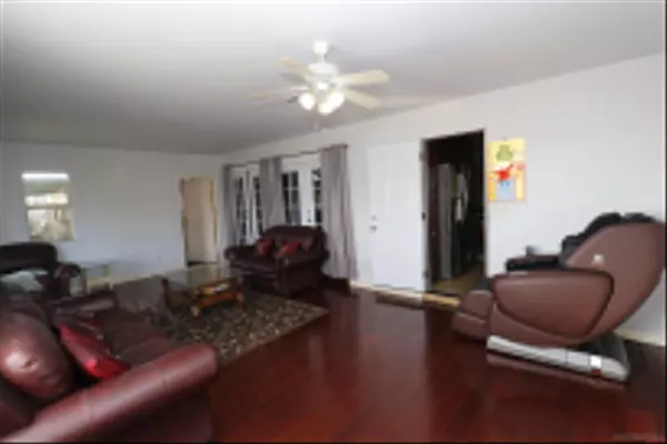 San Diego, CA 92123,2321 Cardinal Dr