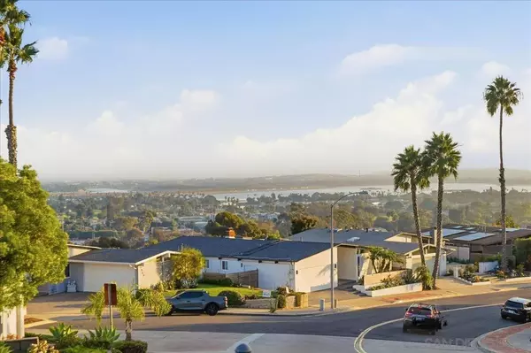 San Diego, CA 92109,4985 Pacifica