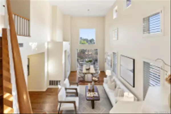 La Jolla, CA 92037,6071 Wooddale Row