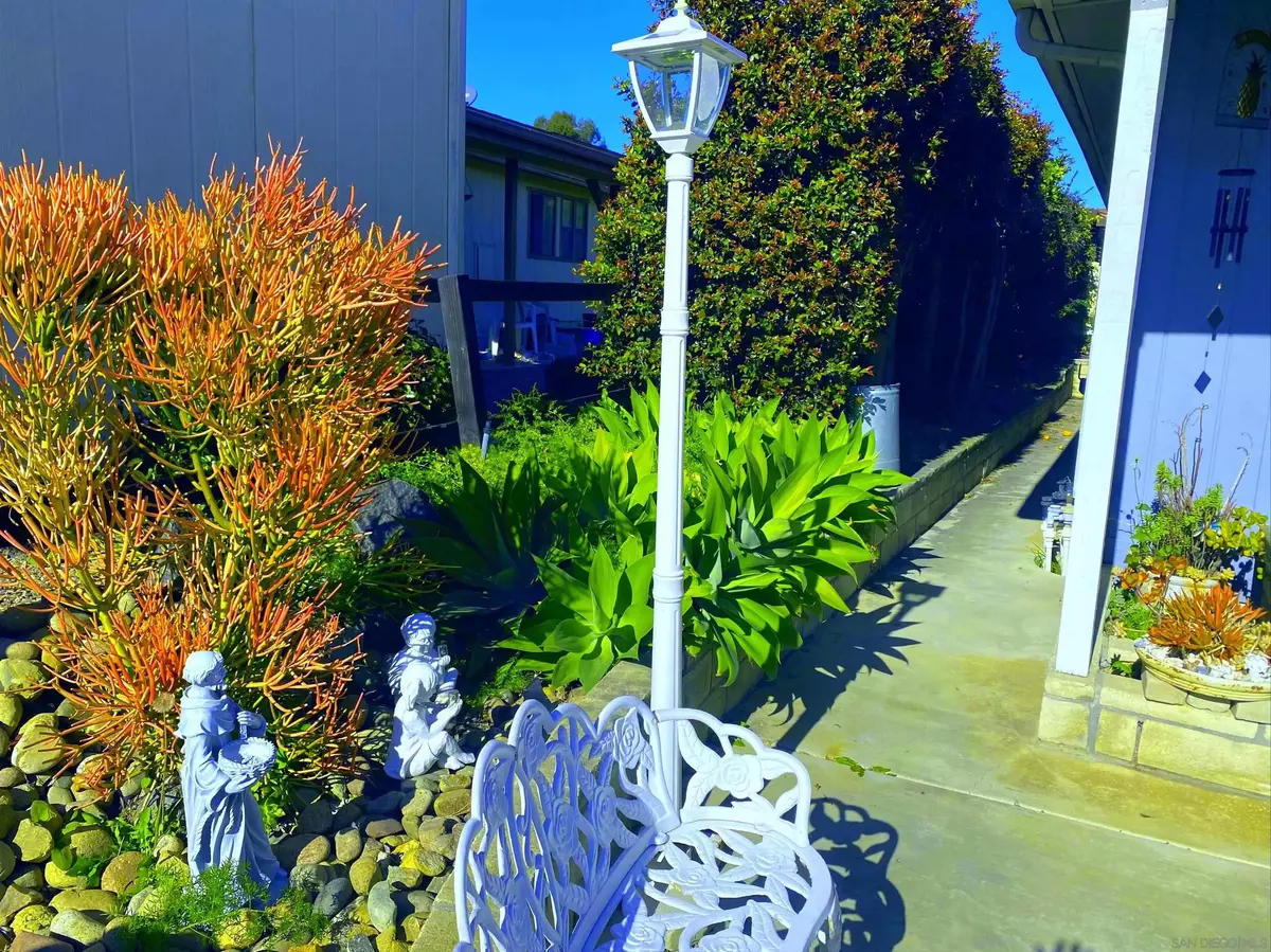 Vista, CA 92081,629 Via Santiago