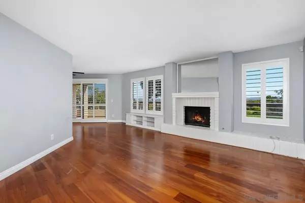 Carlsbad, CA 92009,1914 Swallow Ln