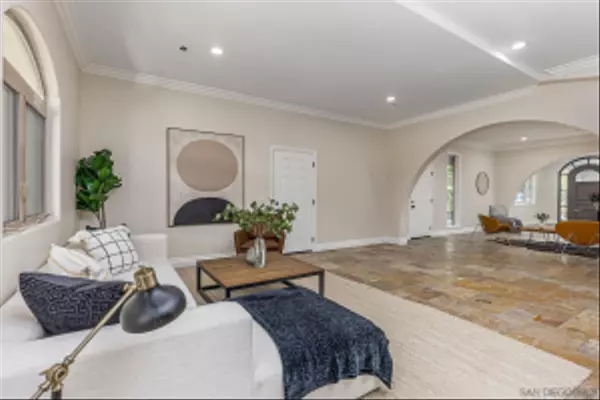 Encinitas, CA 92024,1280 Santa Fe Dr