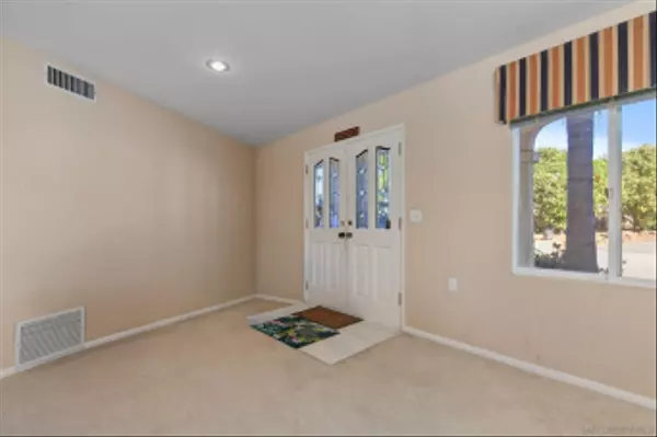 Valley Center, CA 92082,31848 Oak Glen Rd