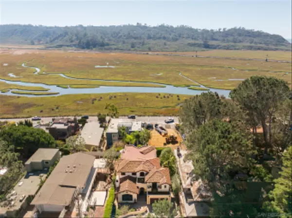 Del Mar, CA 92014,2563 Via Pisa