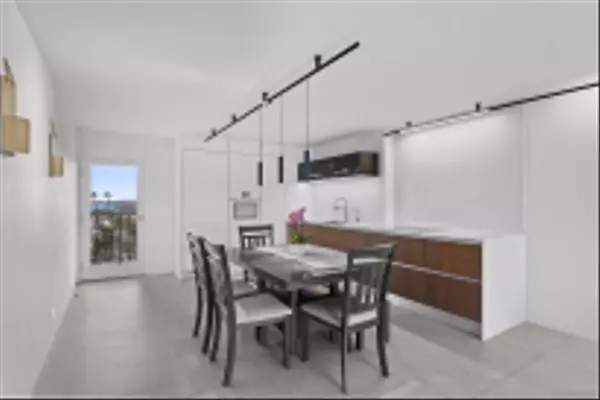 San Diego, CA 92109,4944 Cass St #604