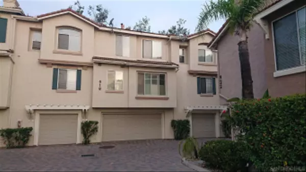 San Diego, CA 92108,918 CAMINO DE LA REINA #52