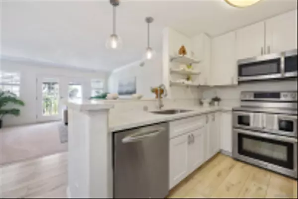 Oceanside, CA 92054,506 Canyon Drive #74