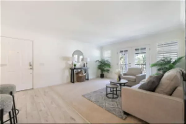 Oceanside, CA 92054,506 Canyon Drive #74