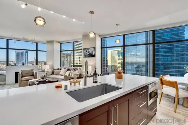 San Diego, CA 92101,700 W E St #2404