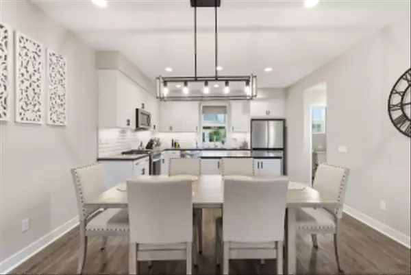 Oceanside, CA 92056,4382 Pacifica Way #4