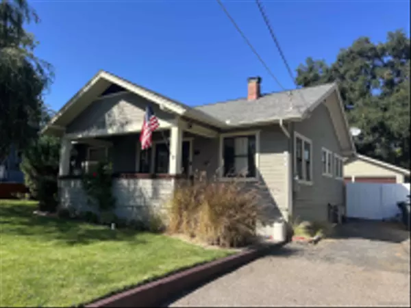 242 E 9th Ave, Escondido, CA 92025