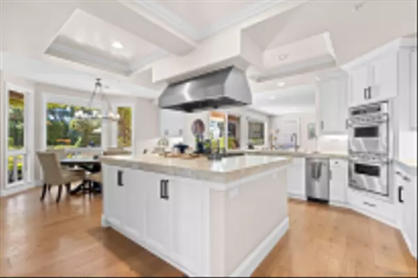 Encinitas, CA 92024,301 Cantle Lane