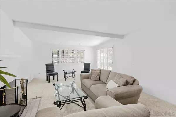 Rancho Bernardo, CA 92128,12491 Rios