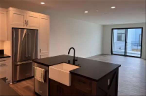 Encinitas, CA 92024,1107 Catania Court #205