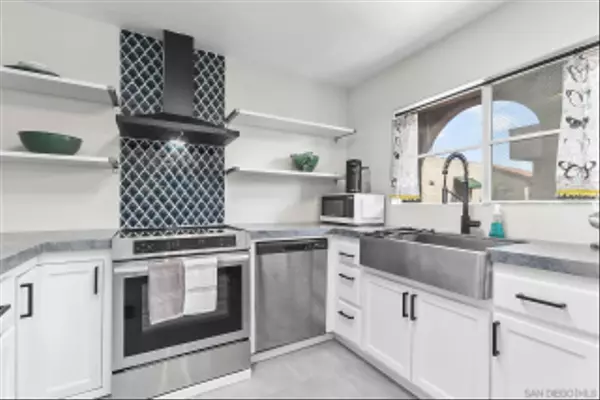 San Diego, CA 92117,2510 Clairemont Dr #303