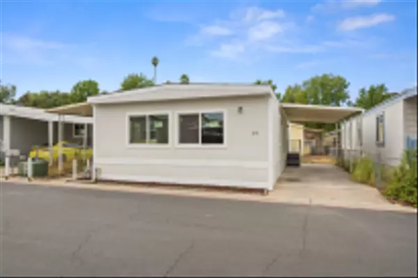 El Cajon, CA 92021,13655 Highway 8 Business #SPC 24