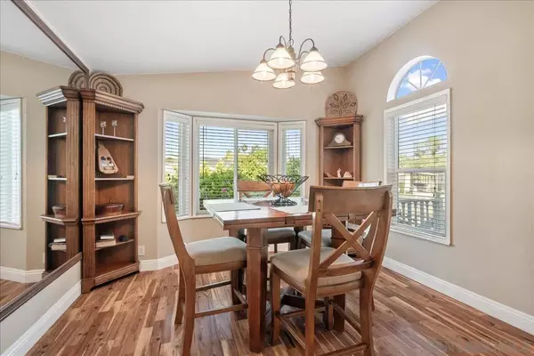 Poway, CA 92064,13327 Casa Vista St